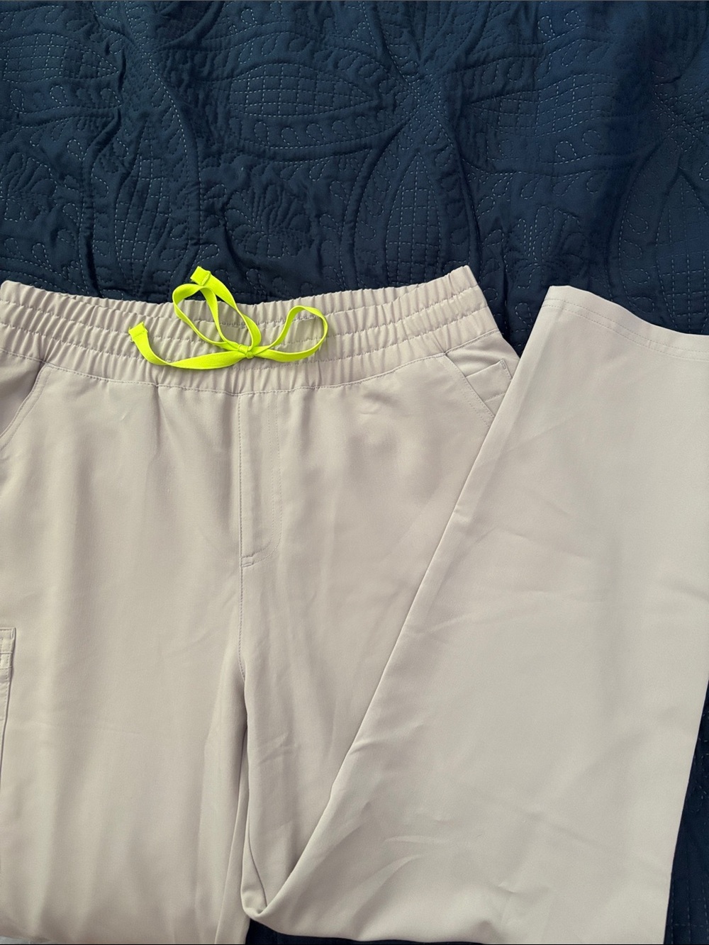 FIGS High Waisted Yola Scrub Pant - Slate